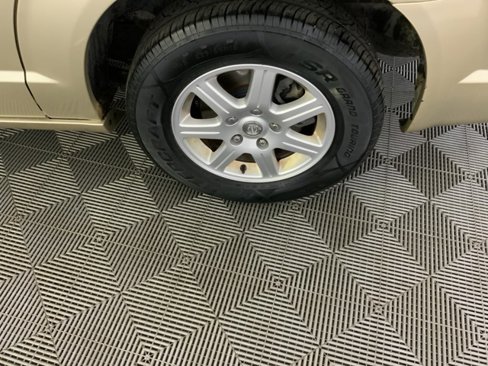 Used 2010 Chrysler Town & Country Touring w/ Family Value Group image 17