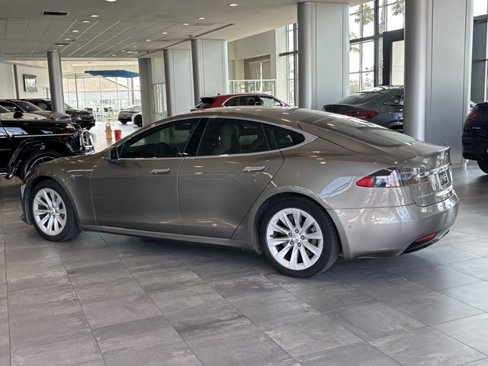 Used 2016 Tesla Model S P90D image 8