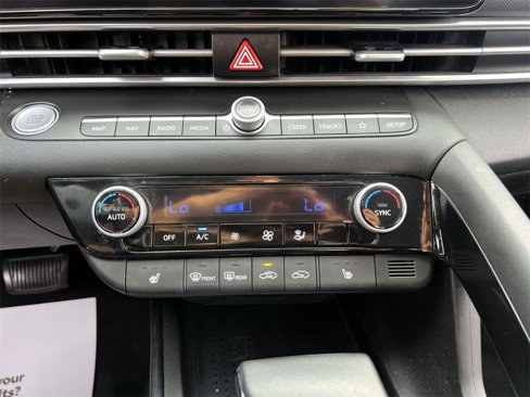 Certified 2023 Hyundai Elantra SEL w/ Convenience Package image 18