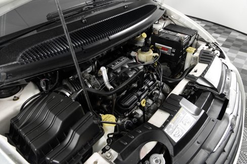 Used 2006 Chrysler Town & Country LX image 37