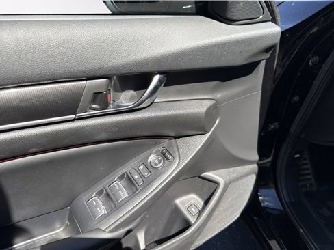 Used 2022 Honda Accord Sport image 28