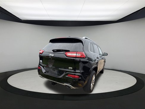 Used 2017 Jeep Cherokee Overland w/ Heavy Duty Protection Group image 7