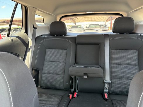 Used 2024 GMC Terrain SLE image 28