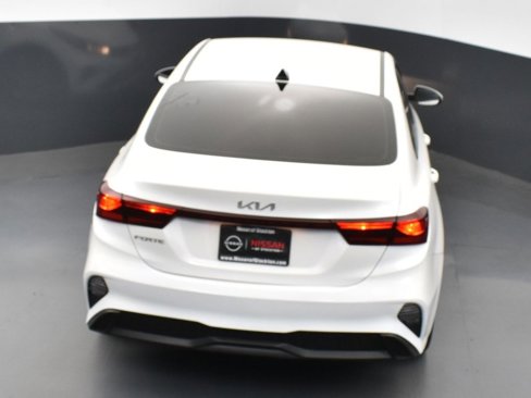 Used 2023 Kia Forte LXS image 48