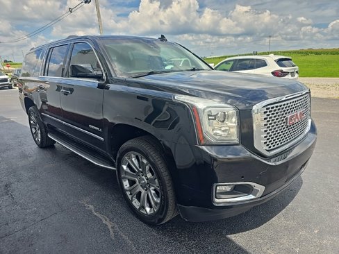 Used 2016 GMC Yukon XL Denali w/ Open Road Package image 9