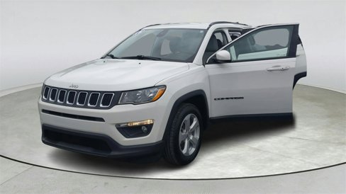 Used 2018 Jeep Compass Latitude w/ Popular Equipment Group image 10