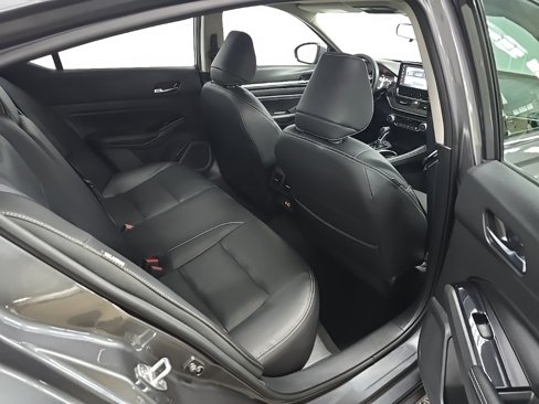 Used 2023 Nissan Altima 2.5 SL image 18
