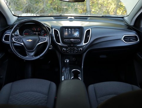 Used 2018 Chevrolet Equinox LT image 18