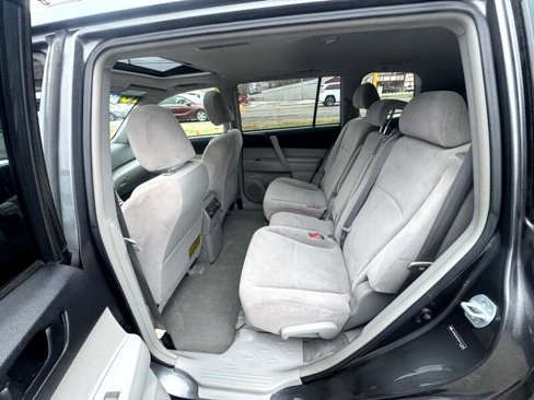 Used 2010 Toyota Highlander 4WD image 10