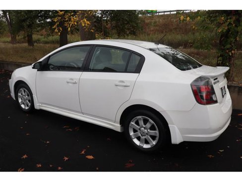 Used 2012 Nissan Sentra 2.0 SR image 5