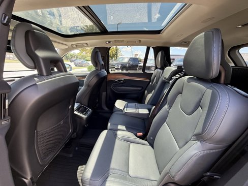 Used 2020 Volvo XC90 T6 Inscription w/ Protection Package Premier image 27