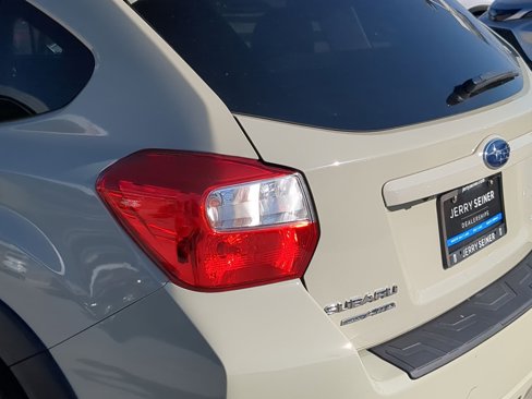 Used 2017 Subaru Crosstrek 2.0i Premium image 11