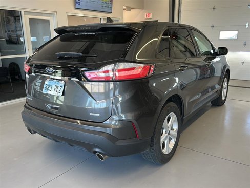 Used 2019 Ford Edge SE image 5
