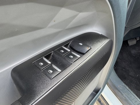 Used 2023 Ford Maverick XL image 11