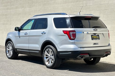 Used 2019 Ford Explorer Limited w/ Class III Trailer Tow Package image 6