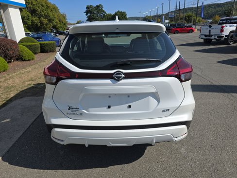 Used 2024 Nissan Kicks SR w/ SR Premium Package image 4