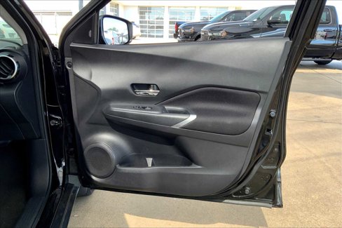 Used 2023 Nissan Kicks SV image 22