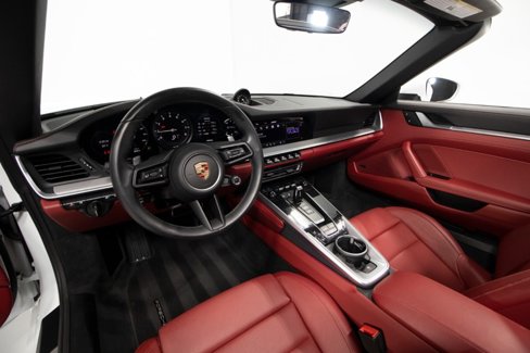 Used 2024 Porsche 911 Carrera image 5
