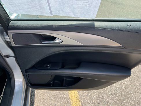 Used 2017 Lincoln MKZ Reserve image 22