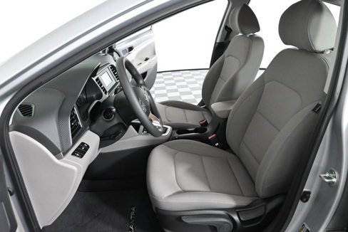 Used 2020 Hyundai Elantra SE w/ Cargo Package (C1) image 18