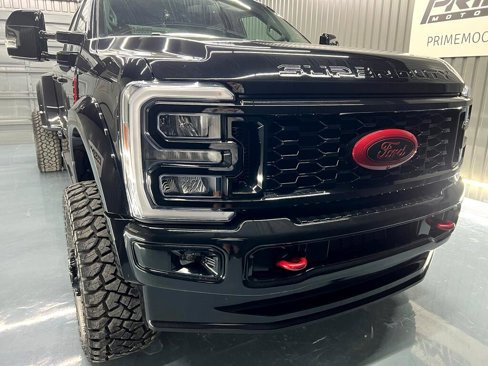 Used 2025 Ford F450 Lariat w/ FX4 Off-Road Package image 8