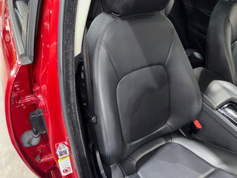 Used 2018 Jaguar XE Premium image 60
