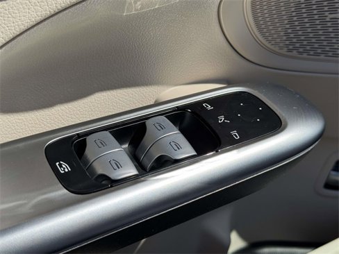 Certified 2022 Mercedes-Benz C 300 4MATIC Sedan image 17