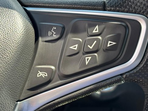 Used 2023 Chevrolet Equinox LS w/ LS Convenience Package image 21