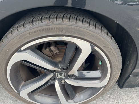 Used 2019 Honda Accord Sport image 9