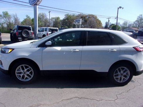 Used 2023 Ford Edge SEL image 10