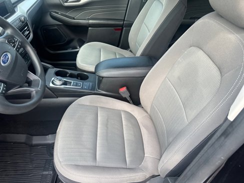 Used 2022 Ford Escape S image 14