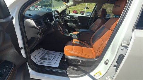 Used 2019 GMC Acadia SLT image 16
