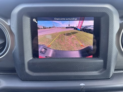 Certified 2023 Jeep Gladiator Sport image 23