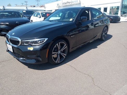 Used 2022 BMW 330e w/ Premium Package image 3