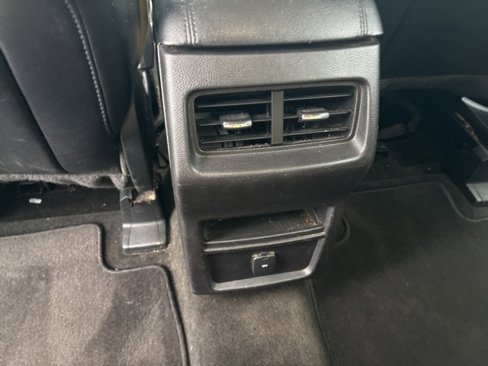 Used 2015 Ford Edge SEL w/ Equipment Group 201A image 16