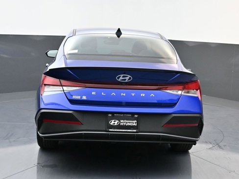 Certified 2025 Hyundai Elantra Sport image 5
