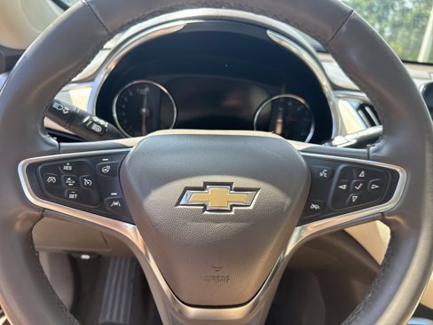 Used 2024 Chevrolet Malibu LT image 9
