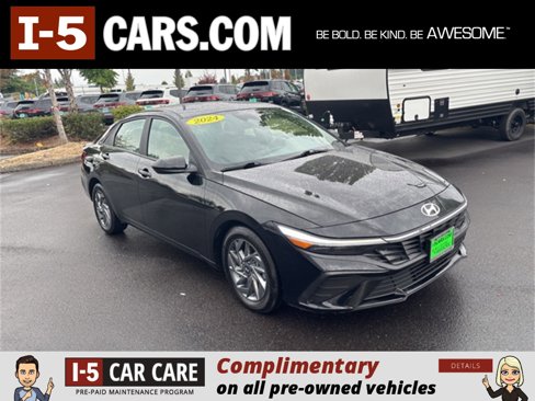 Used 2024 Hyundai Elantra SEL image 1