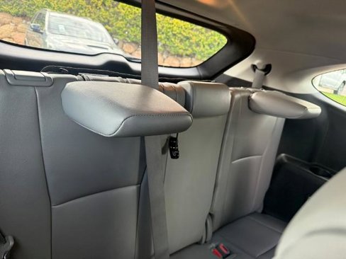 Used 2021 Toyota Highlander Platinum image 25