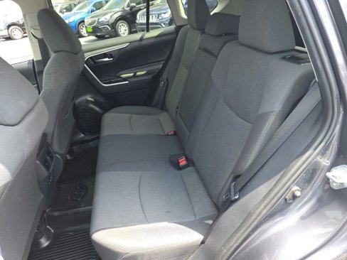 Used 2019 Toyota RAV4 XLE image 30