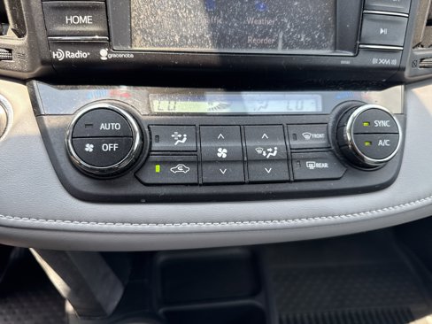 Used 2018 Toyota RAV4 XLE image 20