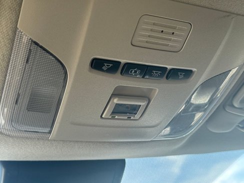 Used 2022 Toyota Corolla LE image 27