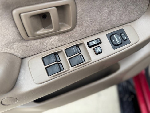 Used 2004 Toyota Tacoma PreRunner image 26