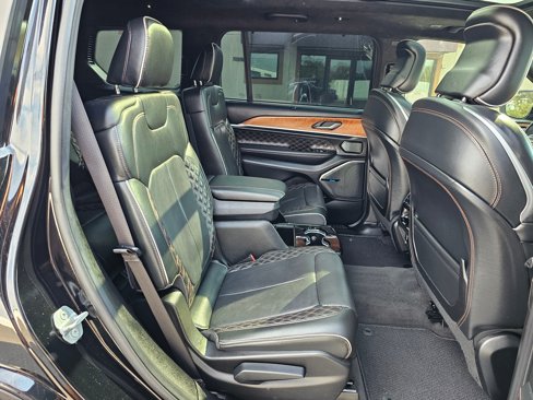 Used 2021 Jeep Grand Cherokee L Summit image 14
