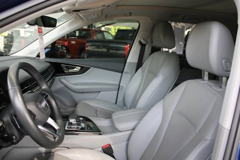 Used 2019 Audi Q7 3.0T Prestige image 8
