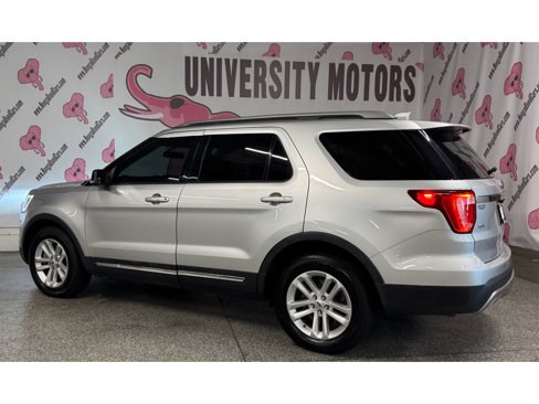 Used 2017 Ford Explorer XLT w/ Equipment Group 202A image 13