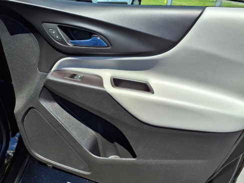 Used 2020 Chevrolet Equinox LS image 21