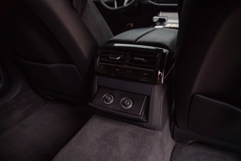 Used 2023 Audi S8 image 18