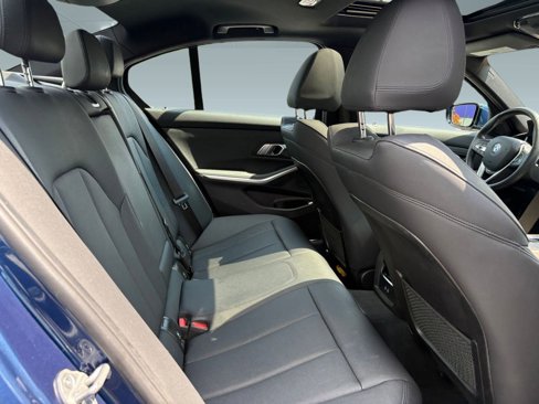 Used 2021 BMW 330i Sedan w/ Premium Package image 25