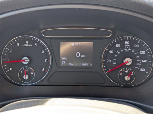 Used 2020 Kia Sorento LX w/ LX I4 Convenience Package image 11